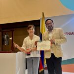 Dr. John Orozco Cortés, ganador del Best Presentation Award en el WFNMB 2026